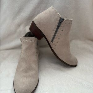 Minnetonka Beige Ankle Booties with Stud Accents